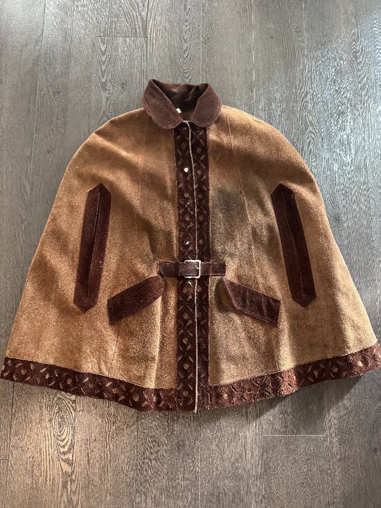 VINTAGE Jackets & Blazers - VINTAGE SUEDE CAPE PONCHO SIZE XS-S PREOWNED